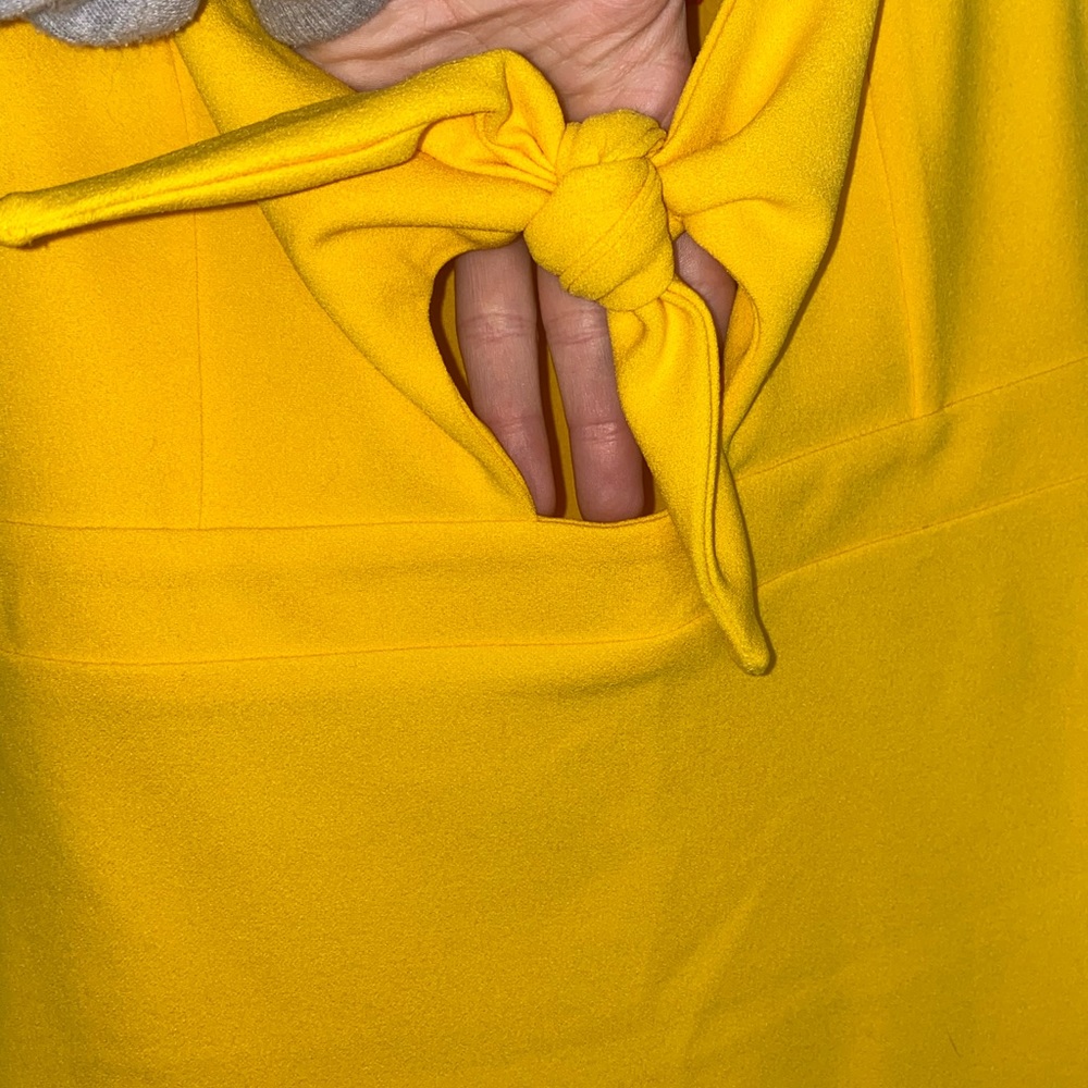 GUESS Springtime Dress - Picture 2 of 3